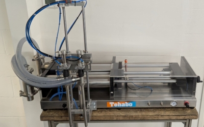 Gebruikte afvulmachine TAM2500D met onderspiegel lansen 19mm.